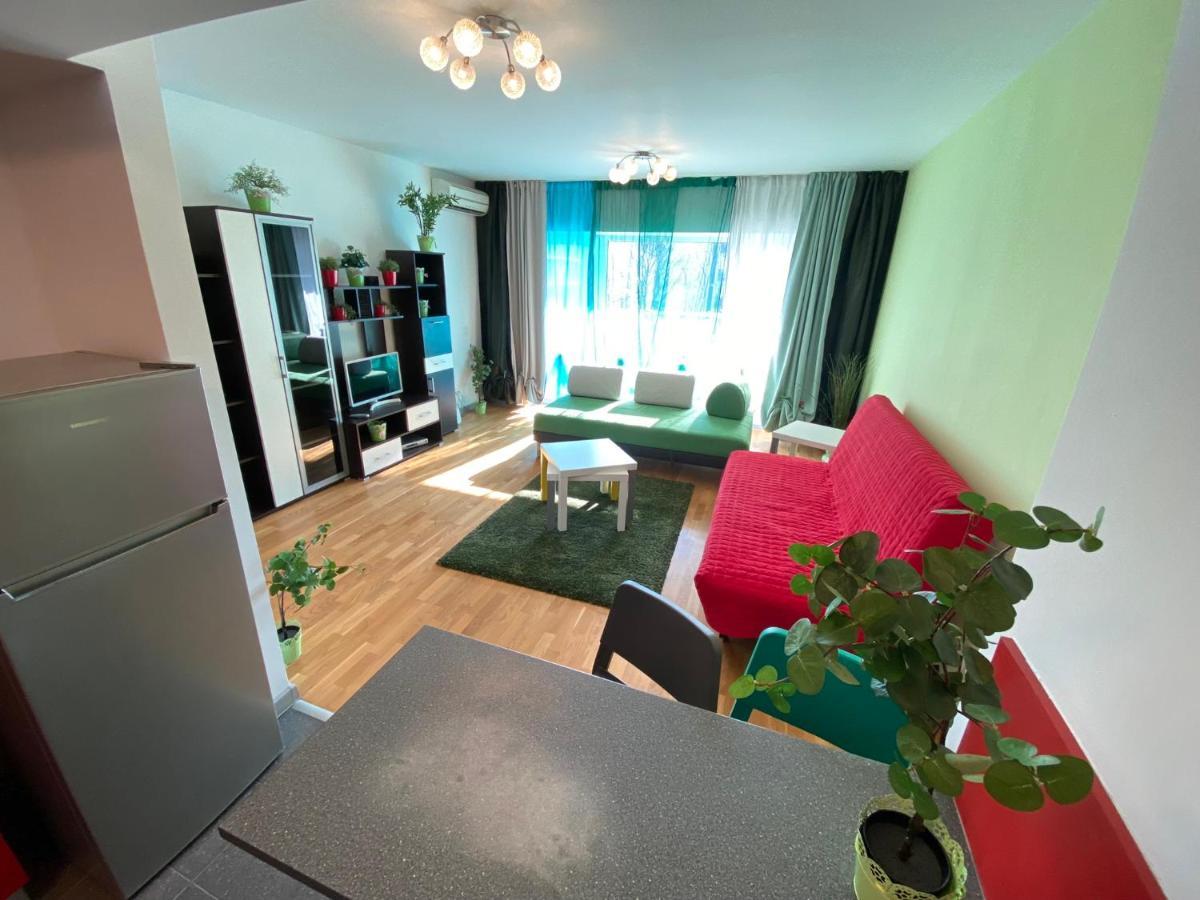 Green Apartment 214 With Private Parking بوخارست المظهر الخارجي الصورة