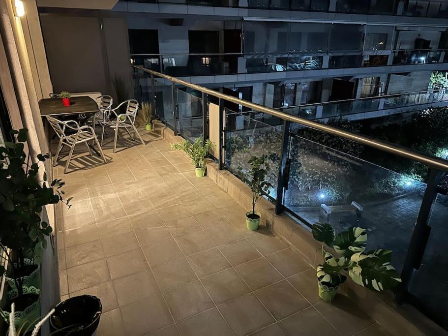 Green Apartment 214 With Private Parking بوخارست المظهر الخارجي الصورة